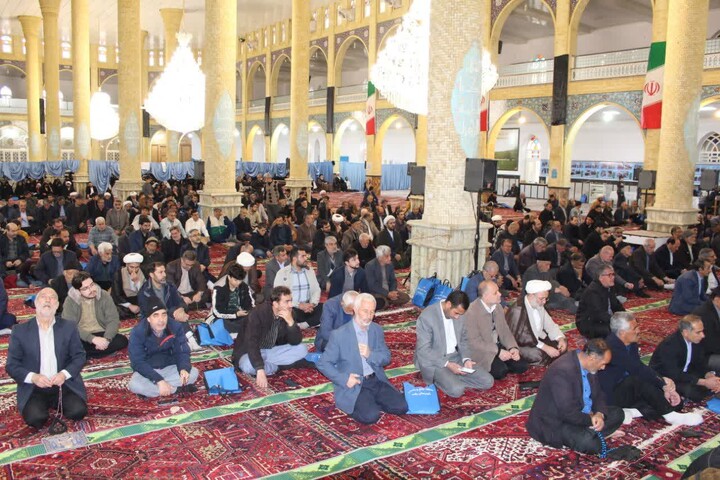تصاویر/ اقامه نماز جمعه بناب