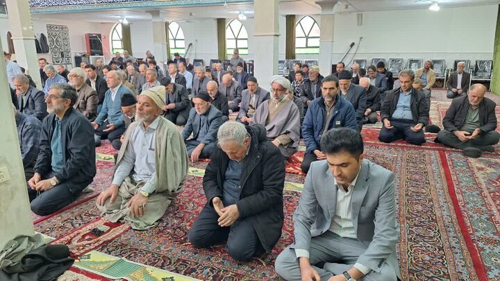 تصاویر/ اقامه نماز جمعه ترکمنچای