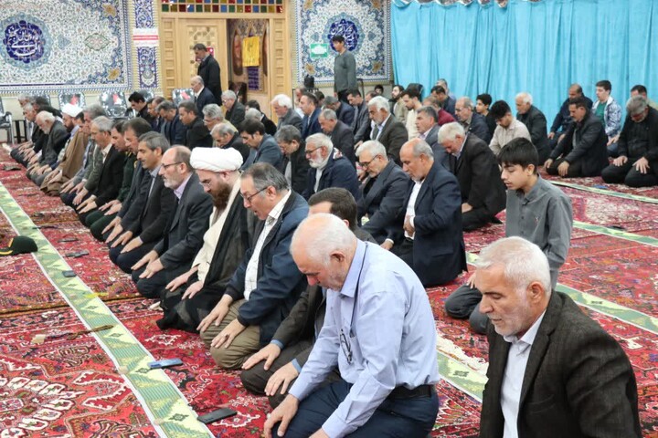 تصاویر/ اقامه نماز جمعه جلفا