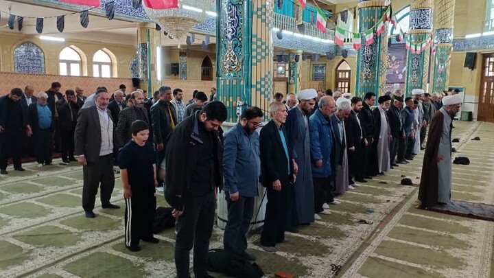 تصاویر/ اقامه نماز جمعه هیدج