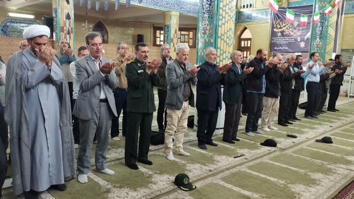 تصاویر/ اقامه نماز جمعه هیدج