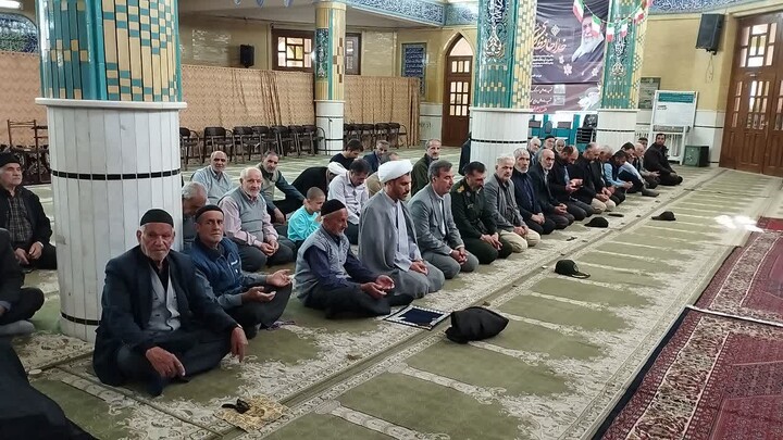 تصاویر/ اقامه نماز جمعه هیدج