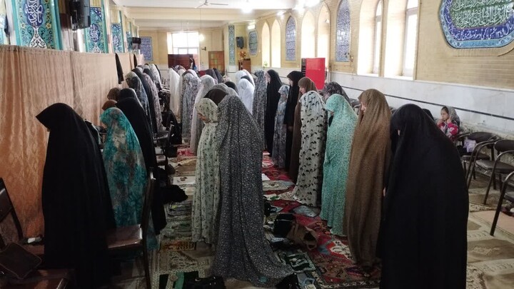 تصاویر/ اقامه نماز جمعه هیدج