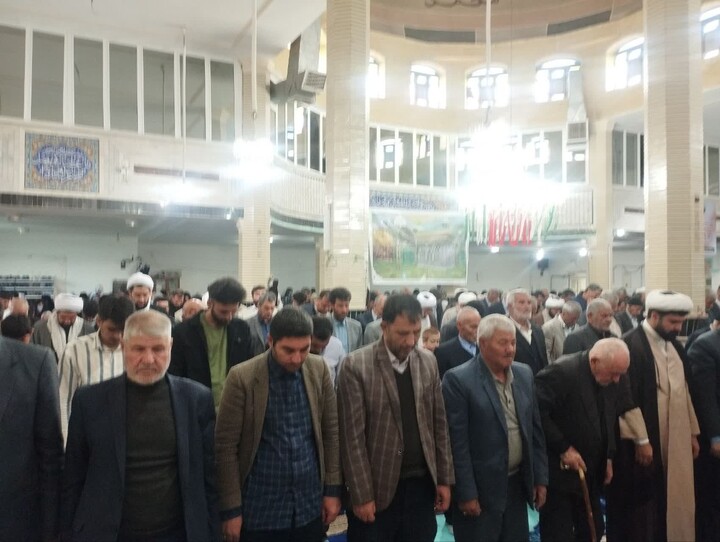 تصاویر/ اقامه نماز جمعه لیلان