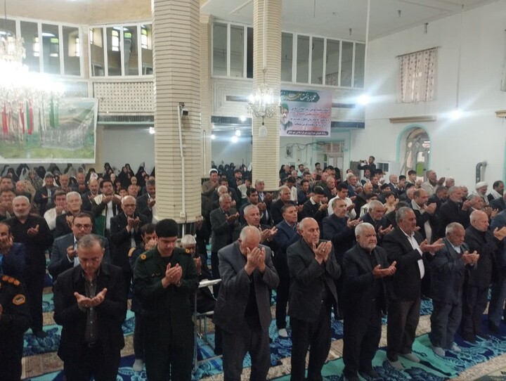 تصاویر/ اقامه نماز جمعه لیلان