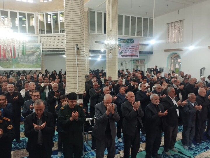 تصاویر/ اقامه نماز جمعه لیلان