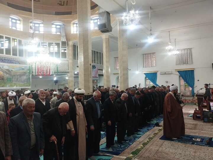تصاویر/ اقامه نماز جمعه لیلان