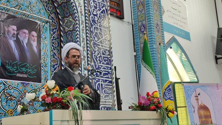 تصاویر/ اقامه نماز جمعه طارم