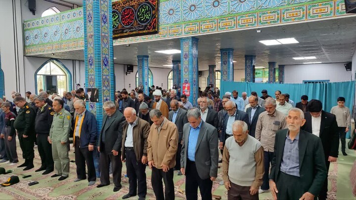تصاویر/ اقامه نماز جمعه طارم