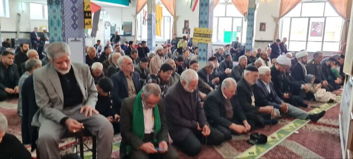 تصاویر/ اقامه نماز جمعه سلطانیه