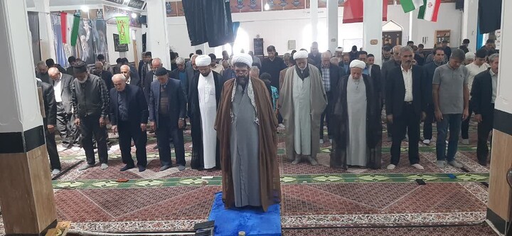 تصاویر/ اقامه نماز جمعه دندی