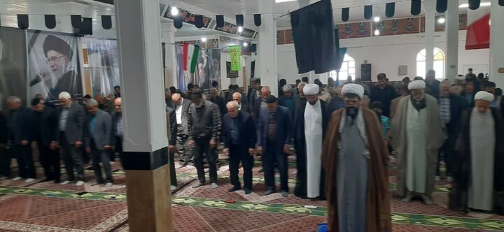 تصاویر/ اقامه نماز جمعه دندی