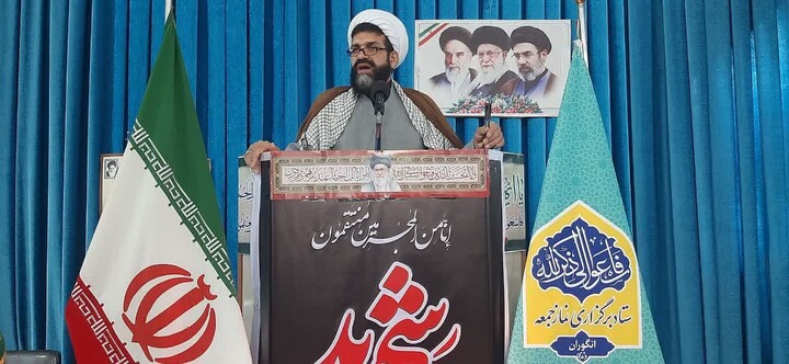 تصاویر/ اقامه نماز جمعه دندی