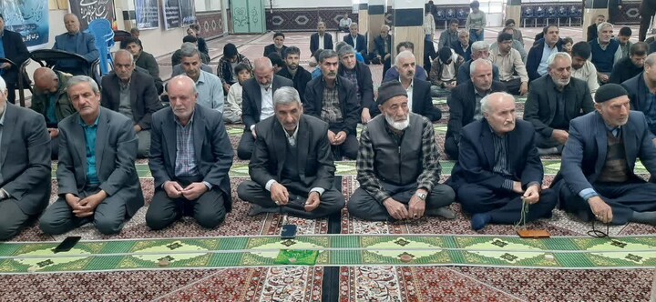 تصاویر/ اقامه نماز جمعه دندی