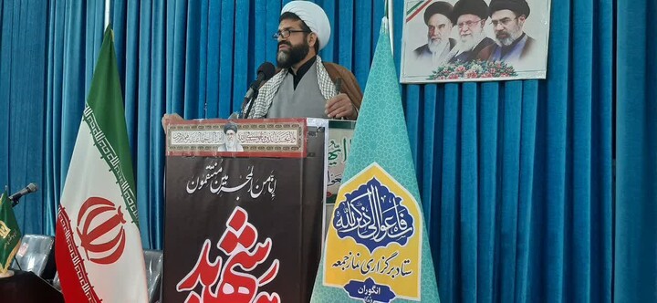تصاویر/ اقامه نماز جمعه دندی