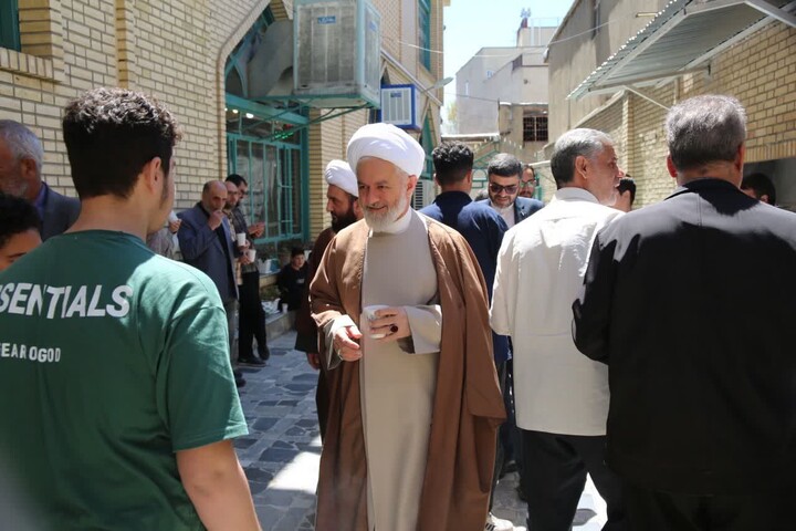 تصاویر اقامه نماز جمعه در اسدآباد