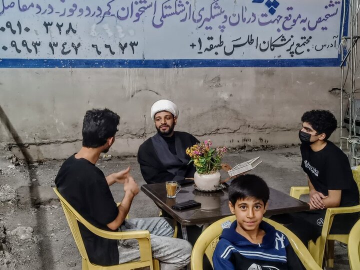 تصاویر/ کافه گفت و گو طلاب شهرستان بم