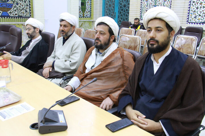 بررسی ابعاد «جنگ تحمیلی سوم» در نشست نخبگانی علمای چهارمحال و بختیاری