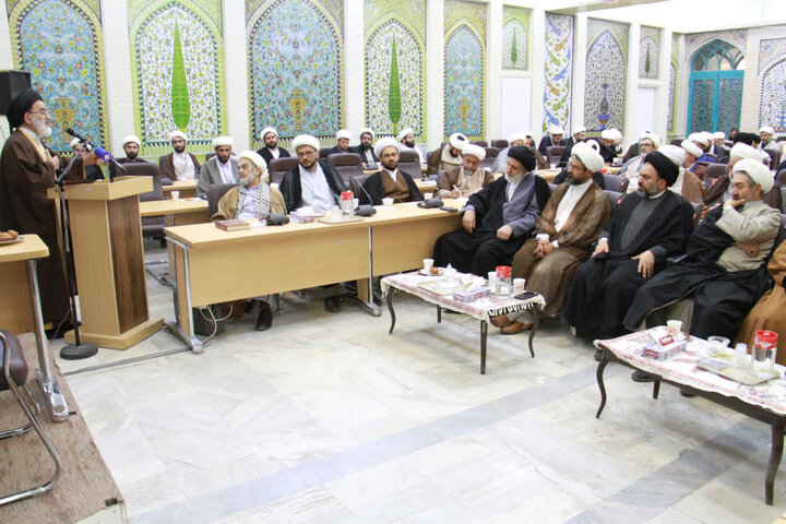 بررسی ابعاد «جنگ تحمیلی سوم» در نشست نخبگانی علمای چهارمحال و بختیاری