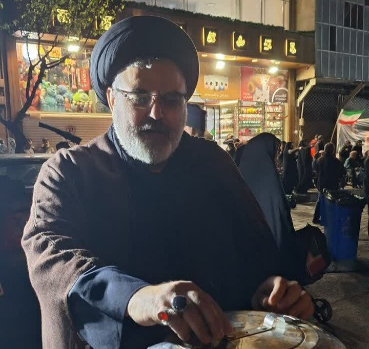 تصاویر/ شب پنجاه و ششم اجتماع اهالی مسجد امیرالمومنین امام علی(ع) در دفاع از انقلاب و وطن