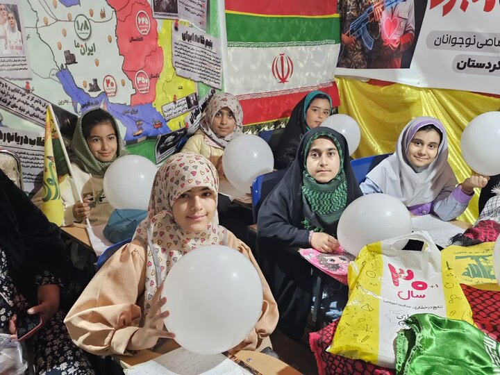 تصویر/ قاب‌هایی از ایستادگی و همدلی و عشق به وطن و رهبری و در دیار سنندج