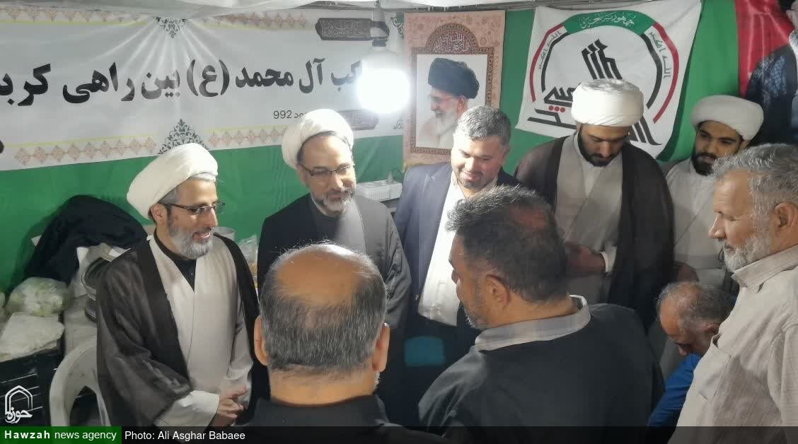 بازدید اساتید و مبلغین بین الملل حوزه علمیه یزد از موکب های عراقی های مقیم یزد در تجمعات مردمی