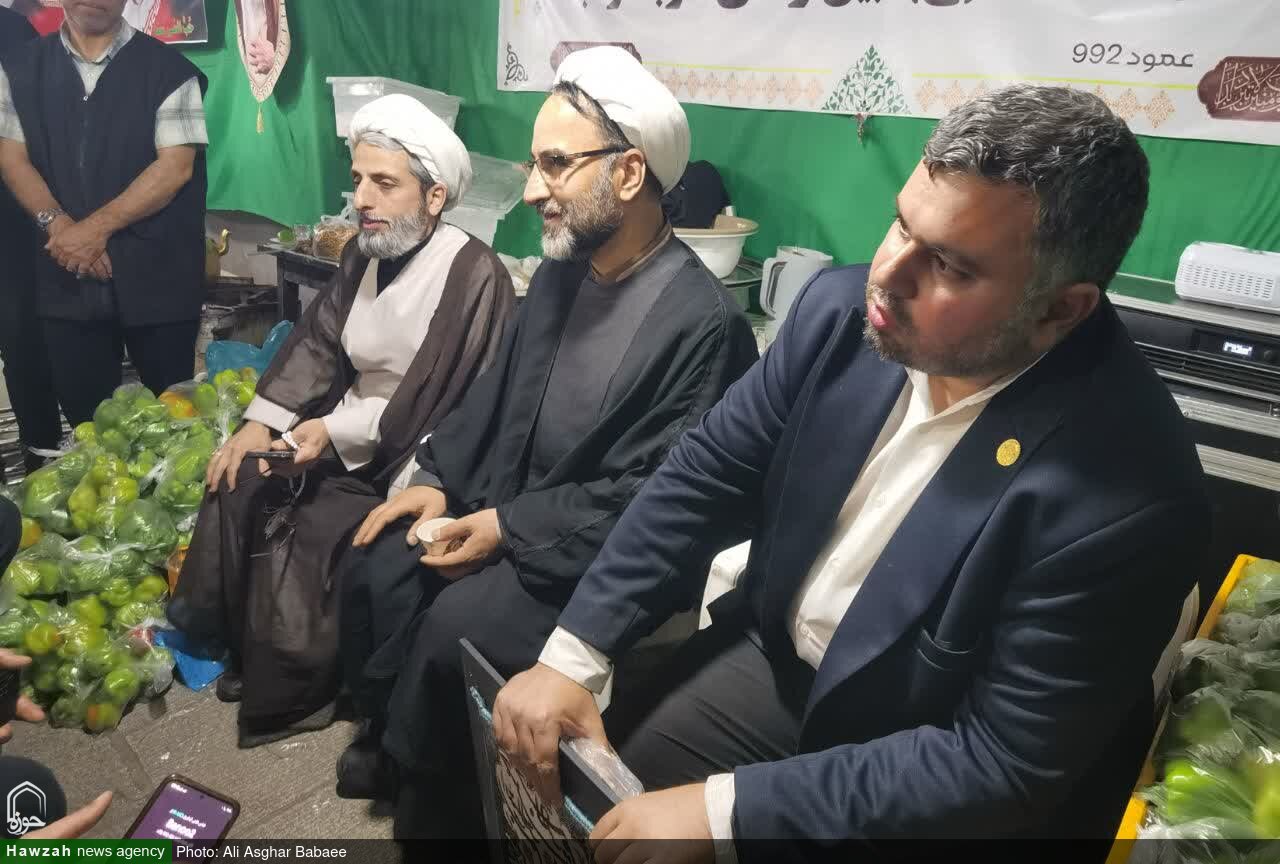 تقدیر مبلغان بین‌الملل حوزه علمیه یزد از موکب‌های عراقی+تصاویر