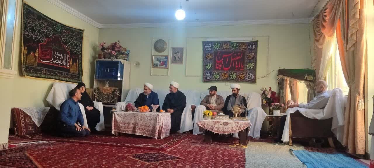 مسئول سازمان بسیج اساتید، طلاب