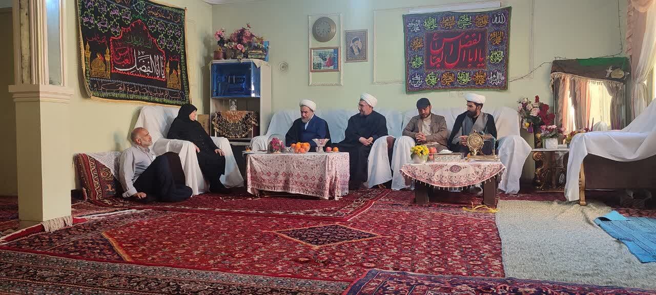 مسئول سازمان بسیج اساتید، طلاب