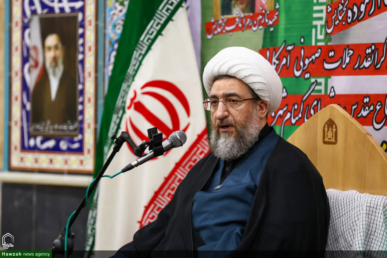 شهدا، چراغ هدایت جامعه و پاسداران حقیقی ارزش‌های انقلاب‌ هستند