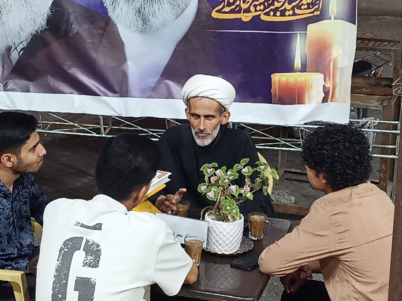 تصاویر/ کافه گفت و گو طلاب شهرستان بم