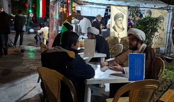 روایتی از حضور طلبه های روشنگر در کنار فنجان های چای