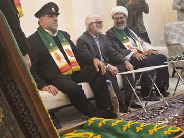 تصاویر/ دیدار خدام رضوی با پیرغلام اهلبیت(ع)