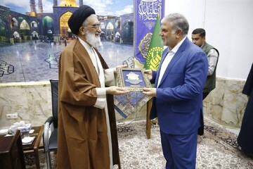 تقدیر آیت‌الله سعیدی از عملکرد شهرداری قم در ایام جنگ تحمیلی سوم