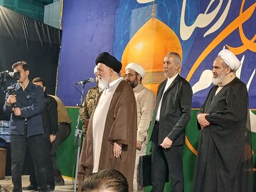 ملت ایران در برابر دشمن از موضع سازش وارد نخواهد شد