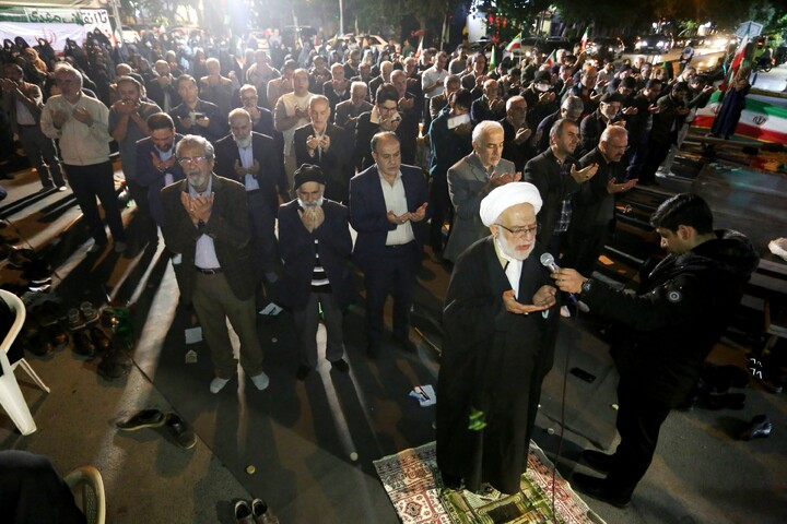 تصاویر / پنجاه و پنجمین شب تجمع مردم انقلابی اصفهان در خیابان‌ها و میدان‌های شهر