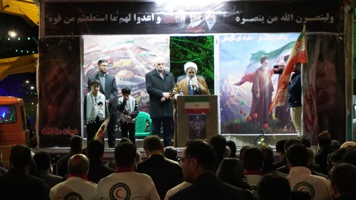 تصاویر/ پنجاه و پنجمین شب تجمع مردمی در حمایت از نظام و نیروهای مسلح در چالدران