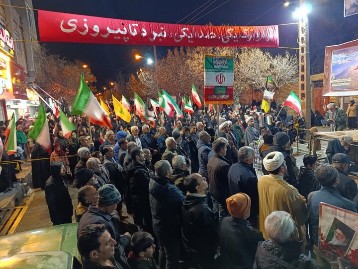تصاویر / پنجاه و پنج شب، پنجاه و پنج حضور؛ مردم شهرستان تکاب پای کار انقلاب