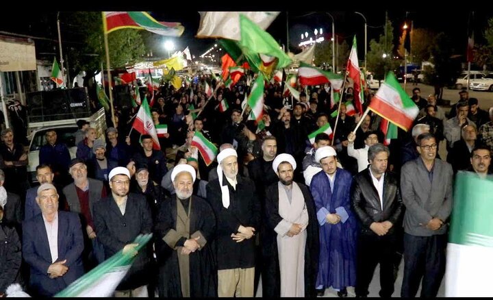 تصاویر / مردم بخش نازلو: حمایت از نیروهای مسلح تا خونخواهی رهبر شهید