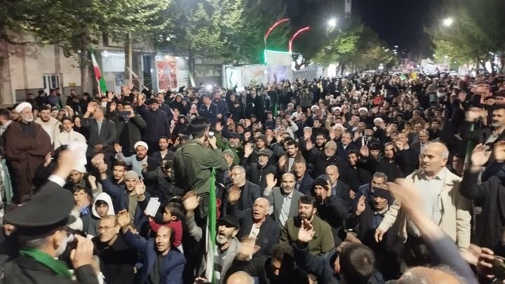 تصاویر/ خونخواهی رهبر شهید؛ شعار اصلی تجمع پنجاه و پنجم مردم شهرستان میاندوآب