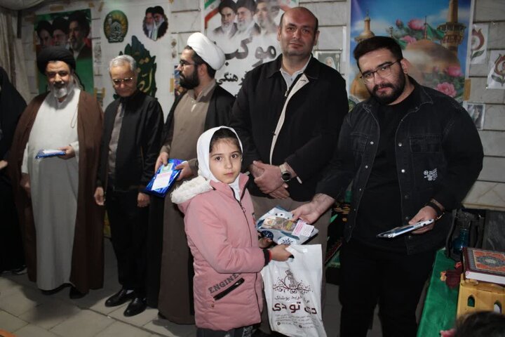 تصاویر/ ازبرگزاری موکب قرآنی، فرهنگی ،مذهبی و آموزشی دانش‌آموزی در ماکو با محوریت «مدرسه  در میدان»