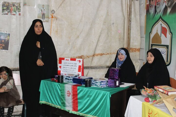 تصاویر/ ازبرگزاری موکب قرآنی، فرهنگی ،مذهبی و آموزشی دانش‌آموزی در ماکو با محوریت «مدرسه  در میدان»