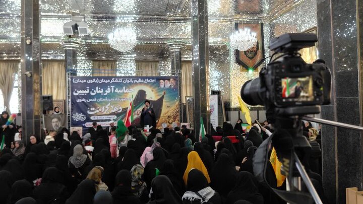 تصاویر/ چهارمین اجتماع عظیم بانوان و حماسه آفرینان تبیین در ارومیه