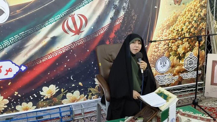 تصاویر/ چهارمین اجتماع عظیم بانوان و حماسه آفرینان تبیین در ارومیه