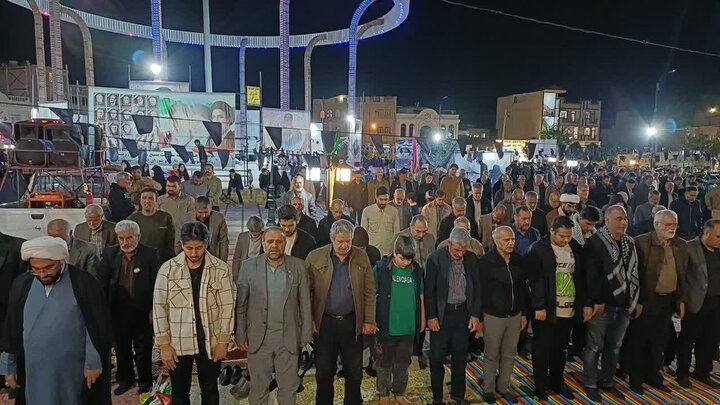 تصاویر/اقامه نماز استغاثه به امام زمان (عج)در زرندیه