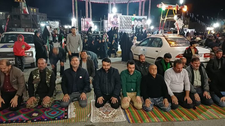 تصاویر/اقامه نماز استغاثه به امام زمان (عج)در زرندیه