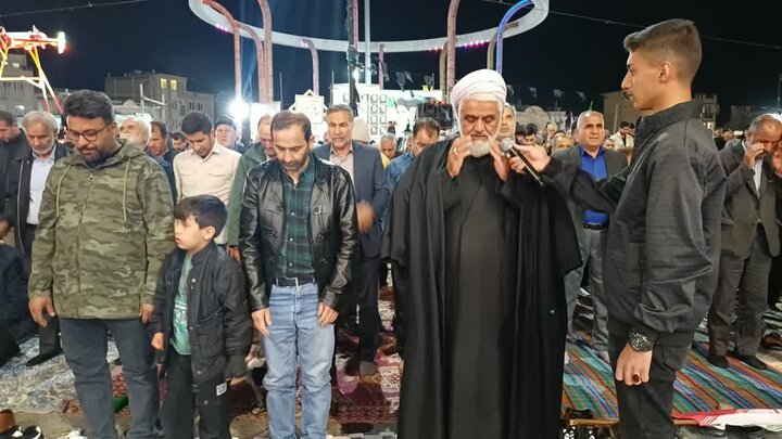 تصاویر/اقامه نماز استغاثه به امام زمان (عج)در زرندیه