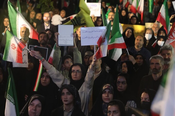 تصاویر/ پنجاه و پنجمین شب اجتماعات مردمی «شب‌های اقتدار» در سمنان