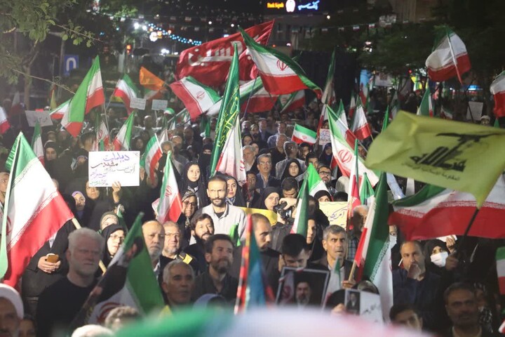 تصاویر/ پنجاه و پنجمین شب اجتماعات مردمی «شب‌های اقتدار» در سمنان