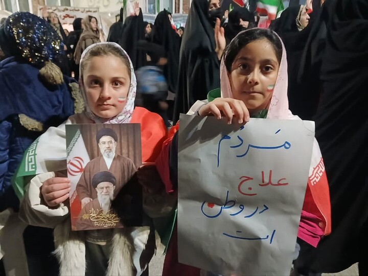 تصاویر /  برپایی موکب «تبیین با نور» در هشترود؛ پایگاهی برای جهاد تبیین و گفت‌وگوی فرهنگی